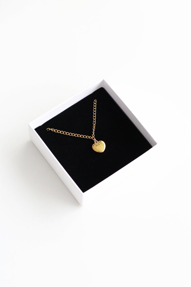 Rerehua ake nei - Heart Pendant Necklace in Gold
