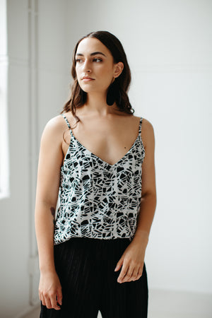 Huanui – Classic Cami in the Pathway Print