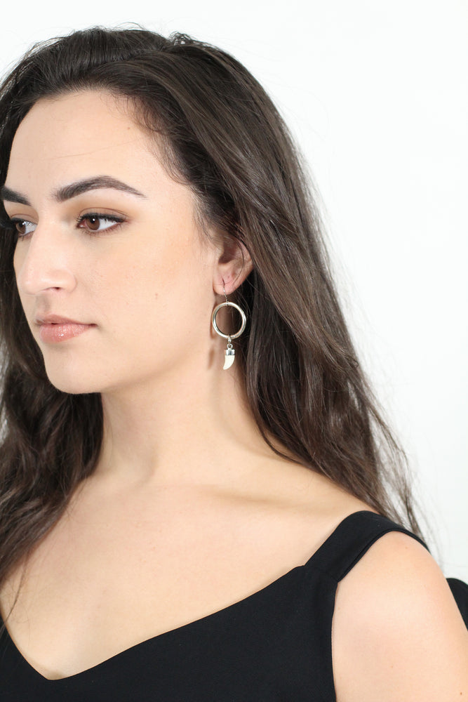 
            
                Load image into Gallery viewer, Niho Kaiū – White with Silver Earring
            
        