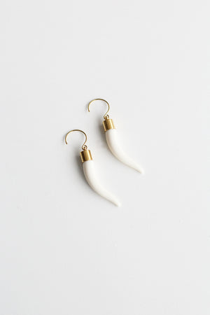 Niho - White with Gold Hoop Hook