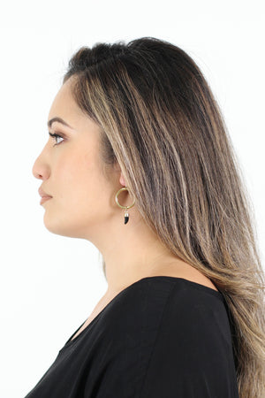 Niho Kaiū – Black with Gold Earring