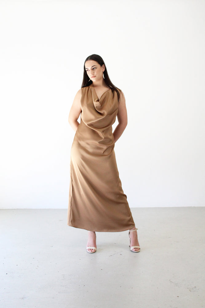 Hono Dress in Almond