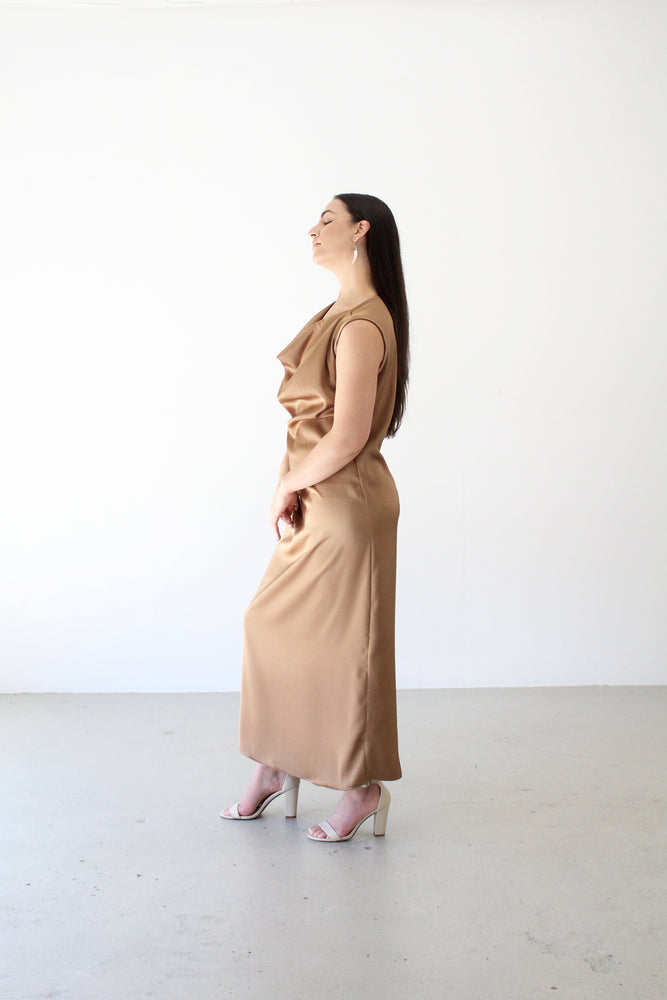 Hono Dress in Almond
