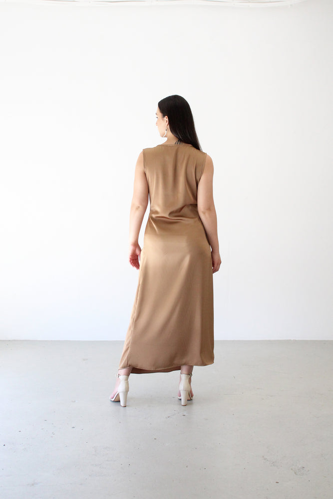 Hono Dress in Almond