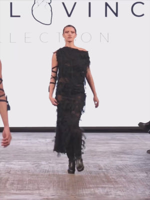 
            
                Load and play video in Gallery viewer, Hono Dress in Te Pō
            
        