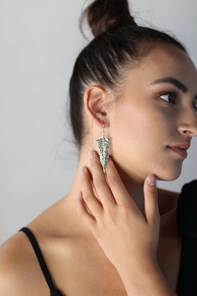 Heruheru – Fern Earring in Silver
