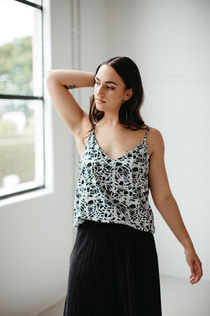 Huanui – Classic Cami in the Pathway Print