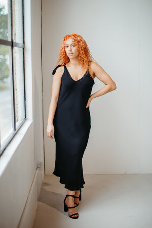 
            
                Load image into Gallery viewer, Pūmanawa – Tie Shoulder Dress in Black
            
        