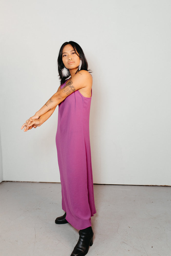 
            
                Load image into Gallery viewer, Pou – Muscle Back Slip Dress in Fuchsia
            
        