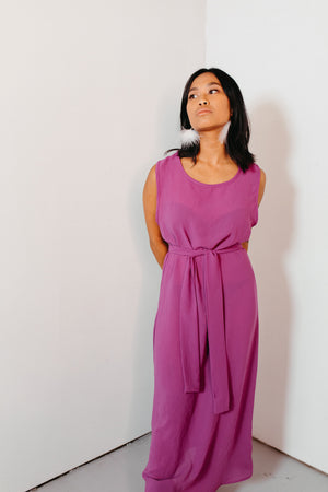 
            
                Load image into Gallery viewer, Pou – Muscle Back Slip Dress in Fuchsia
            
        